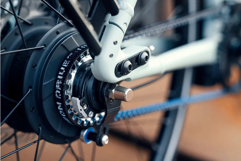 Riese and Muller Roadster Mixte Touring HS Electric Bike Crystal White-7